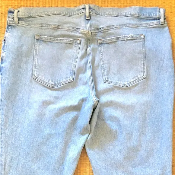 Abercrombie &amp; Fitch The '90s Straight Ultra High Rise Comfort Stretch Jean Sz 36