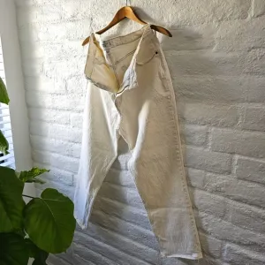 Abercrombie &amp; Fitch Ultra High Rise 90s Straight Jean Winter White Sz34