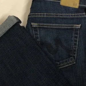 AG Adriano Goldschmied The Tomboy Crop Jean Ladies Size 26 EUC  **