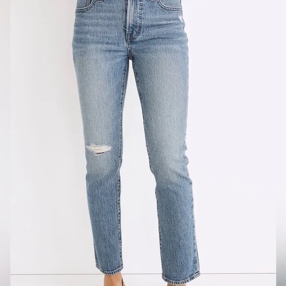 AGOLDE  NICO  High rise straight jeans in size 26.Great quality jeans!