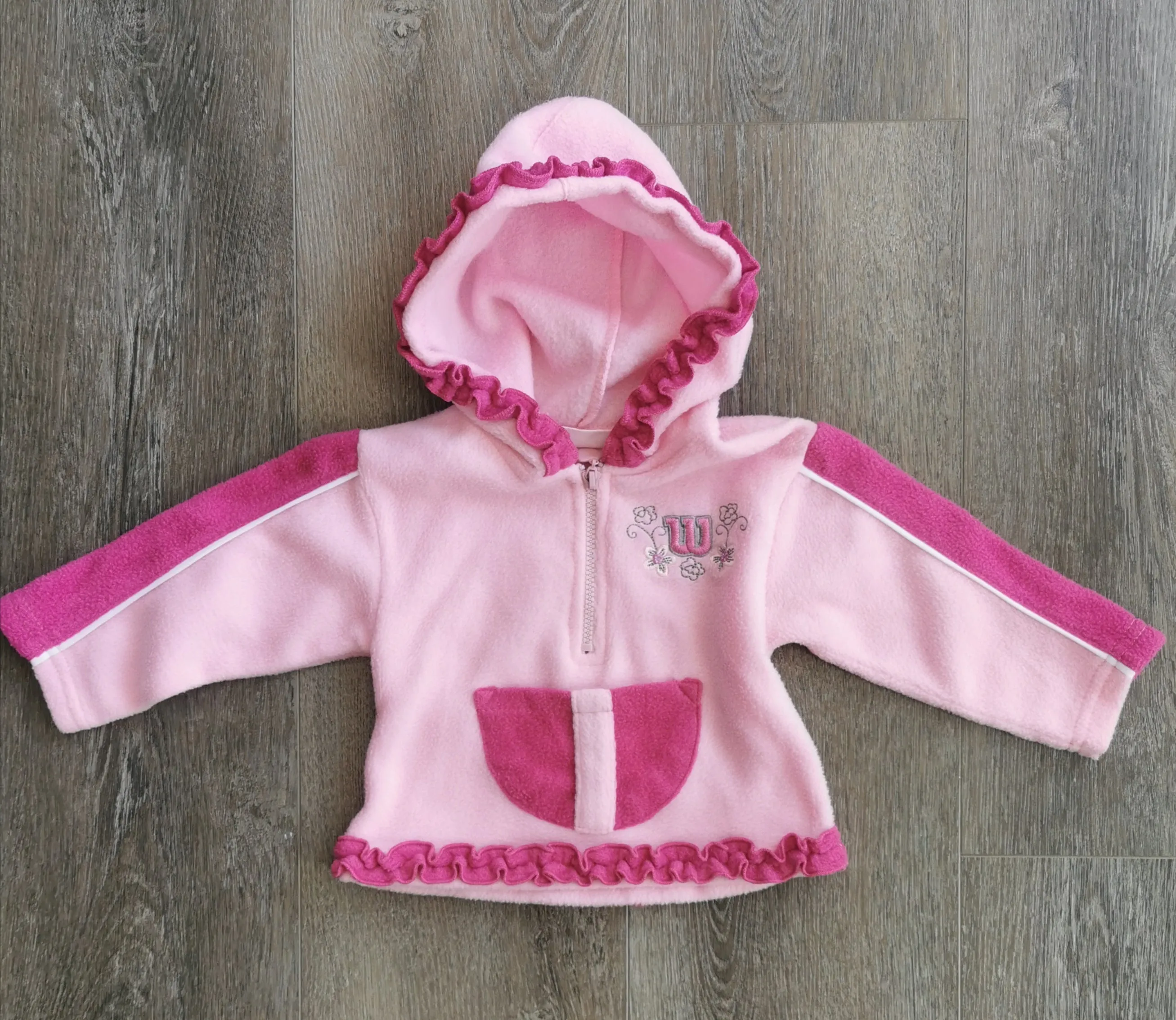 BABY GIRL SIZE 3/6 MONTHS - WILSON Soft Fleece Pullover Sweater, Pink, Ruffled EUC B27