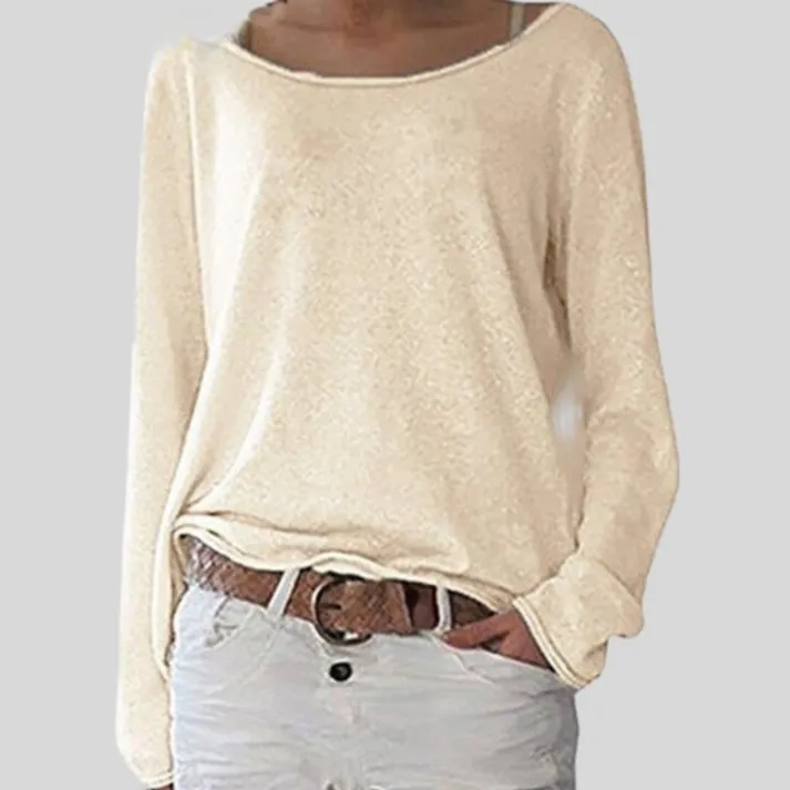 Blanka - fine knitted sweater with round neckline