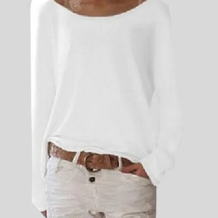 Blanka - fine knitted sweater with round neckline