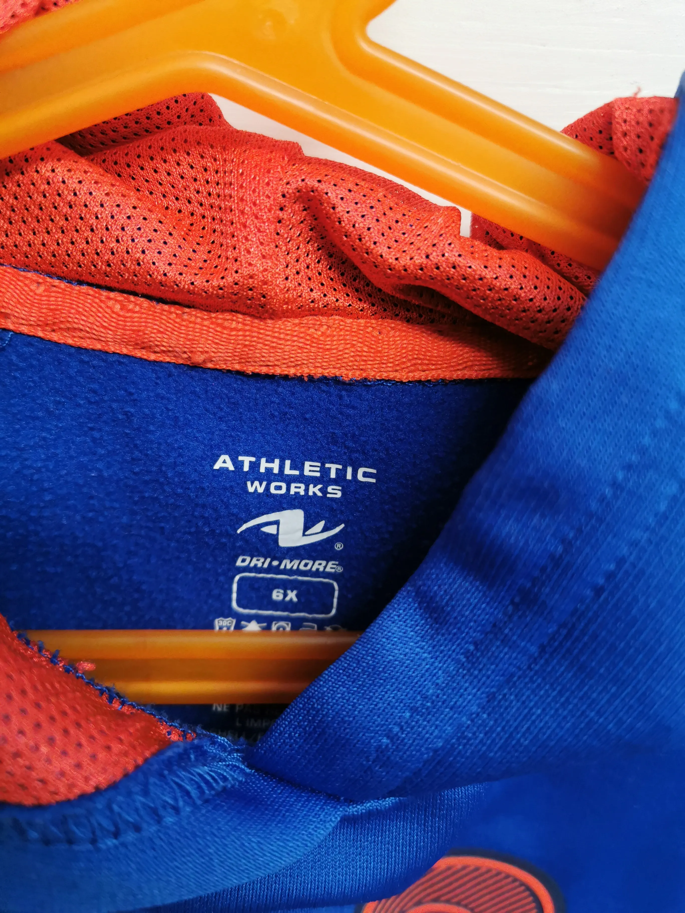 BOY SIZE 6 YEARS - ATHLETIC WORKS, Pullover Hoodie EUC B35