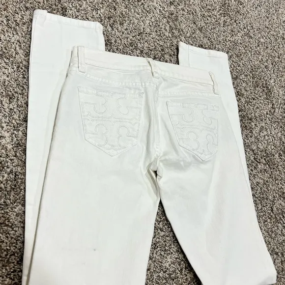 Brand new, never worn, Tory Burch White Bootcut Jeans- Size 25 Inseam 34.