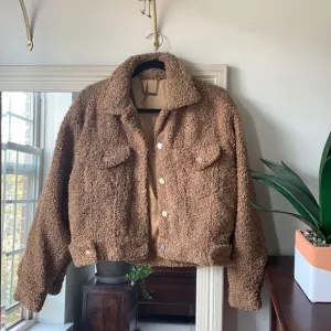CAPULET brown teddy jacket ✨