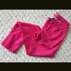 Celebrity Pink Jeans NWT 3/26 Hot Pink