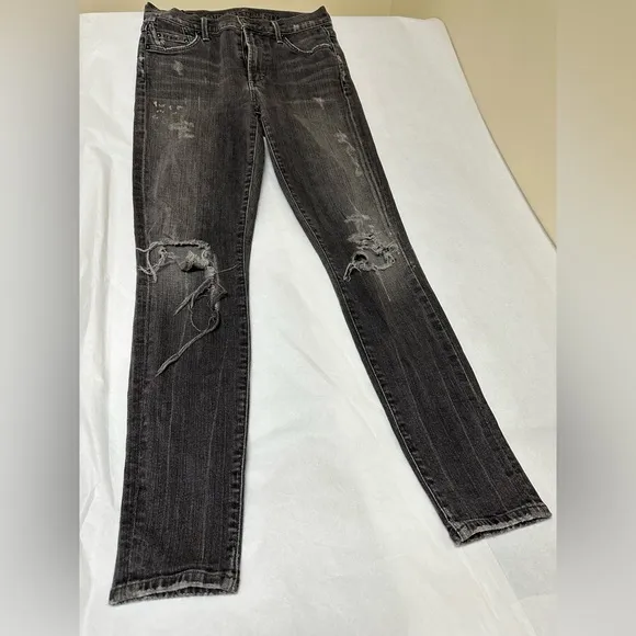 CoH Rocket high rise skinny jeans. Dark grey destroyed. Great condition.➿