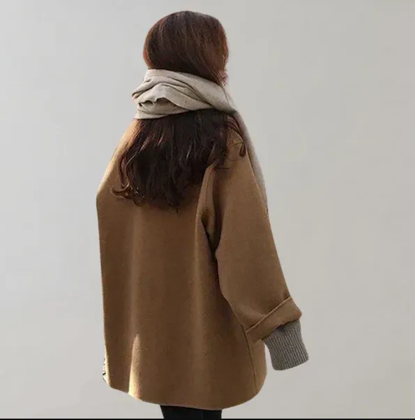 Coraline | timelessly elegant cut women's coat
