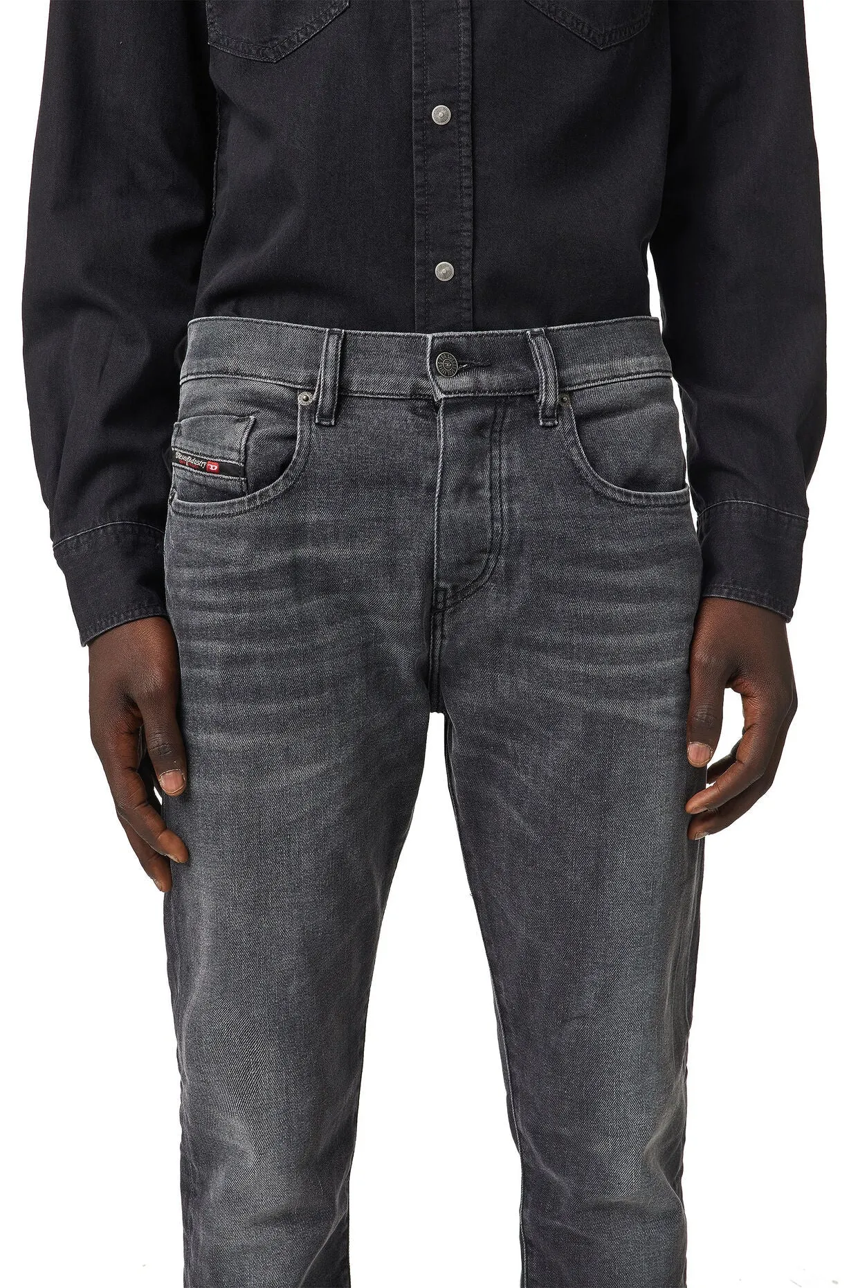 D-Viker Straight Cut 09B42 Black