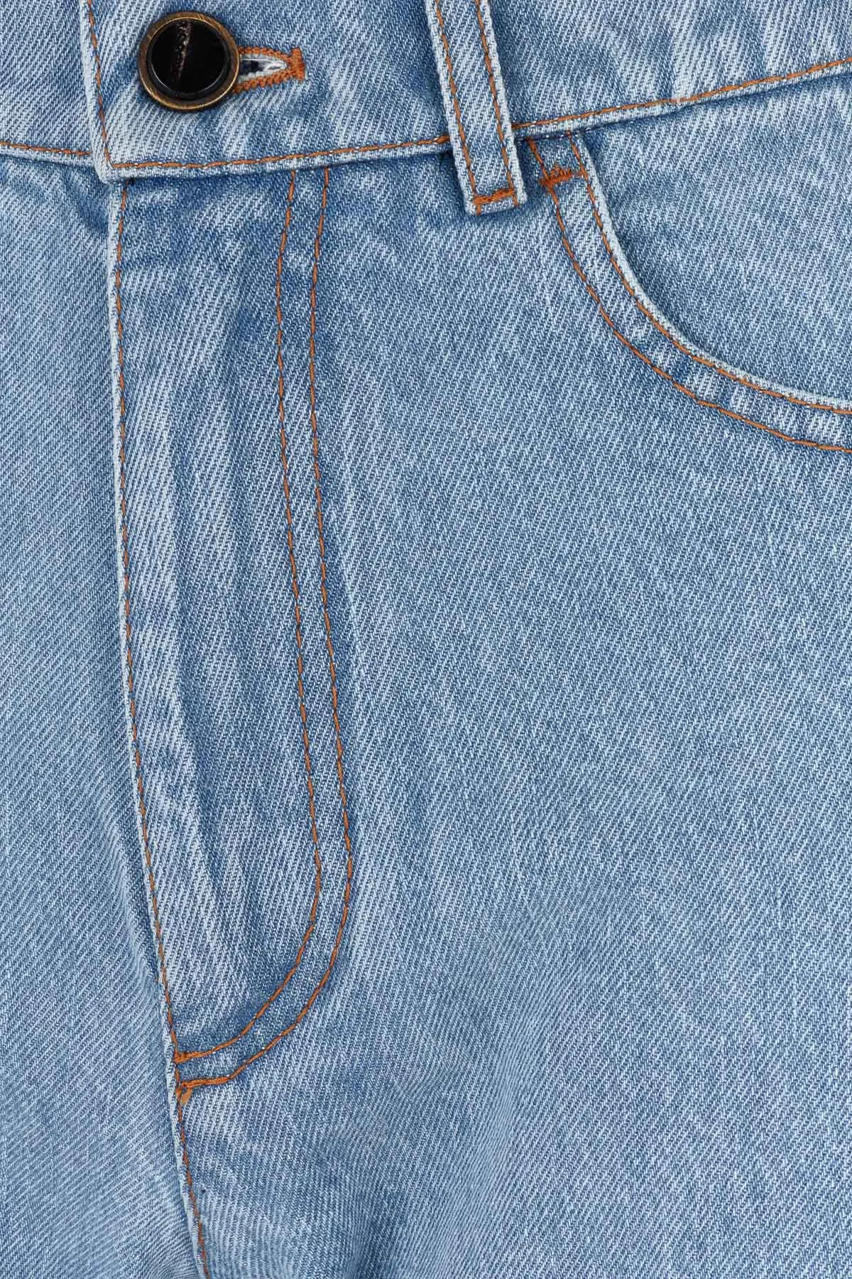 Dana Jeans in Light Blue