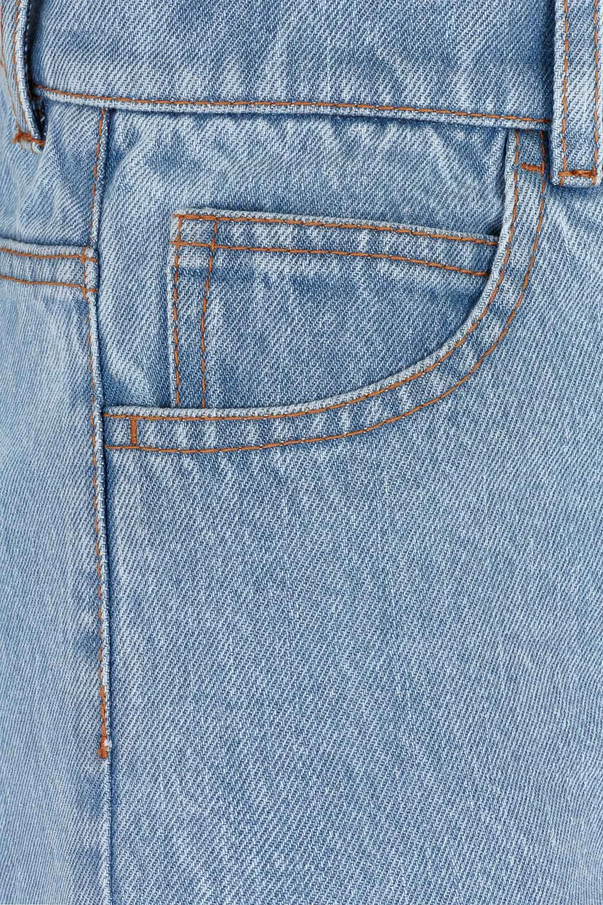 Dana Jeans in Light Blue