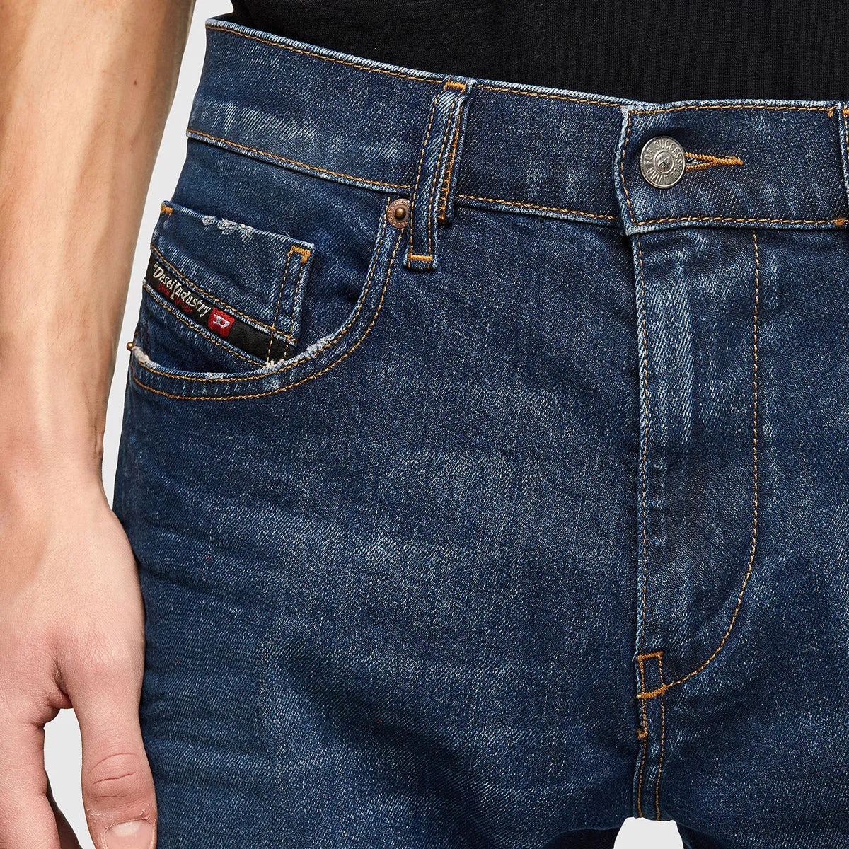 Diesel - D-Strukt 009NV Slim Jeans in Blue