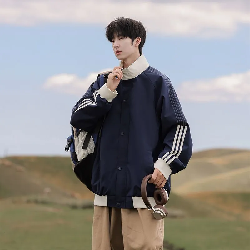 Easy-to-clean Men's Relaxed-fit Raincoat with Patchwork Design