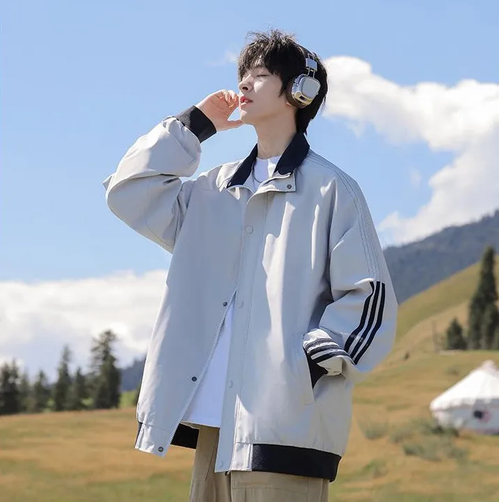 Easy-to-clean Men's Relaxed-fit Raincoat with Patchwork Design