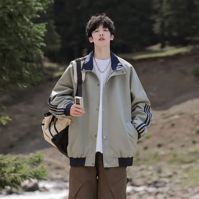 Easy-to-clean Men's Relaxed-fit Raincoat with Patchwork Design