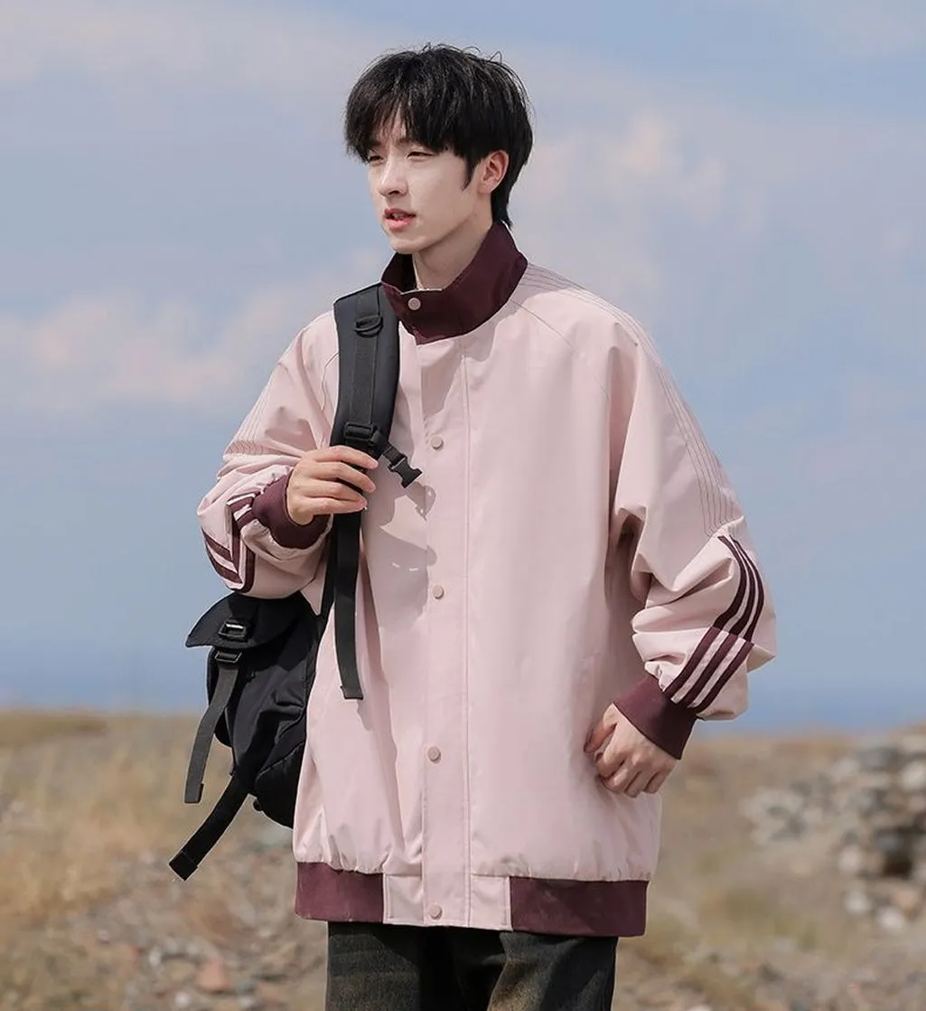 Easy-to-clean Men's Relaxed-fit Raincoat with Patchwork Design
