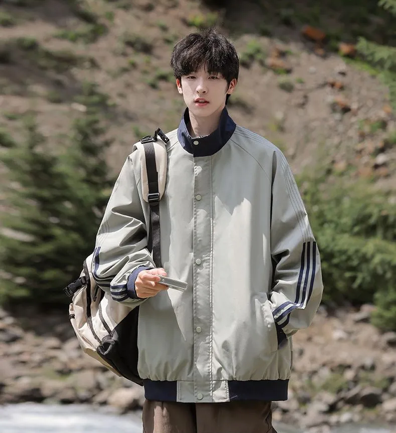 Easy-to-clean Men's Relaxed-fit Raincoat with Patchwork Design
