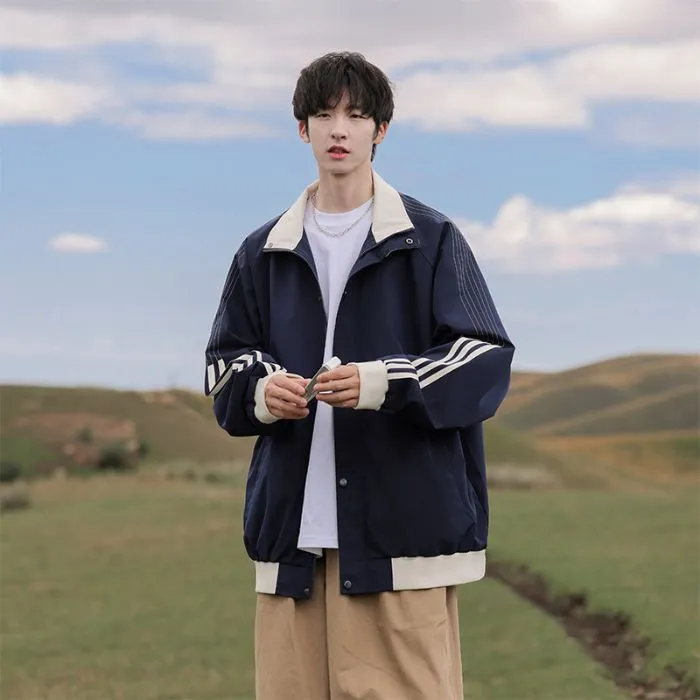 Easy-to-clean Men's Relaxed-fit Raincoat with Patchwork Design