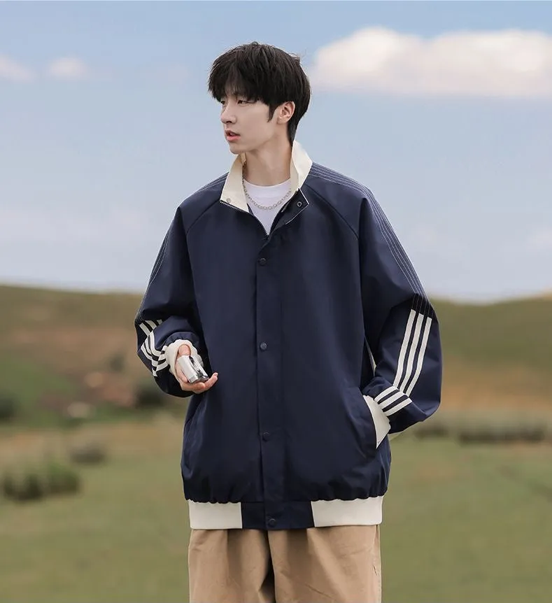 Easy-to-clean Men's Relaxed-fit Raincoat with Patchwork Design