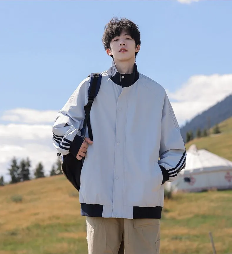 Easy-to-clean Men's Relaxed-fit Raincoat with Patchwork Design