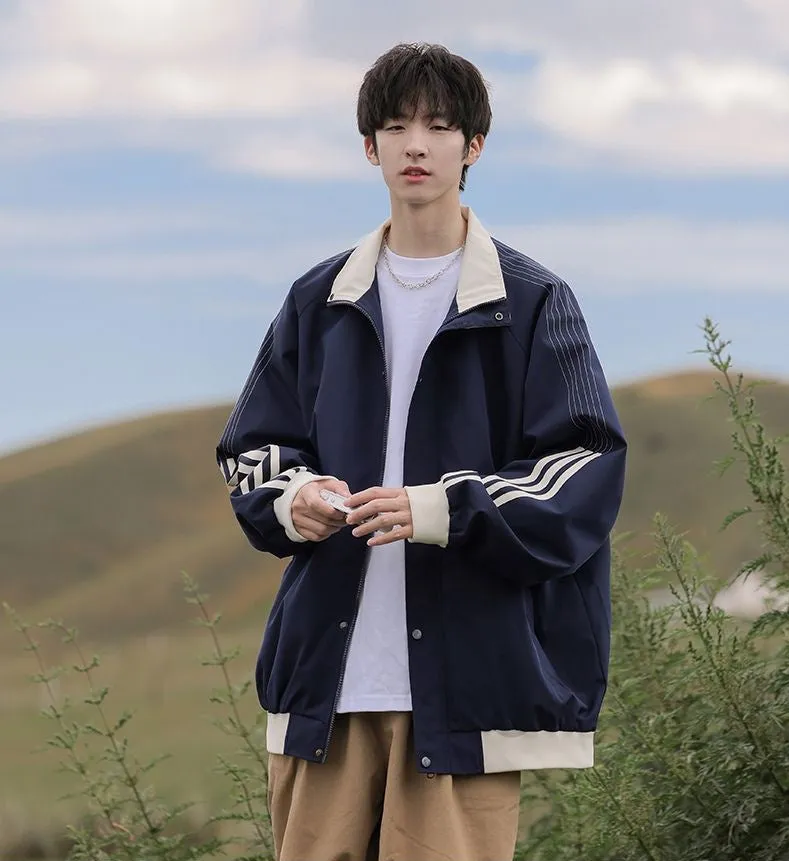 Easy-to-clean Men's Relaxed-fit Raincoat with Patchwork Design