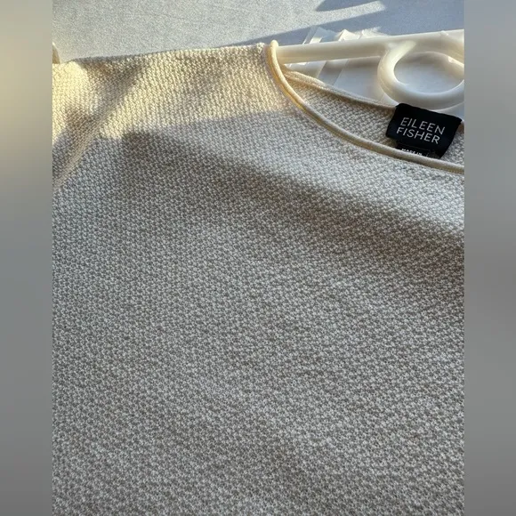 Eileen Fisher Fine knit 100% wool sweater size M