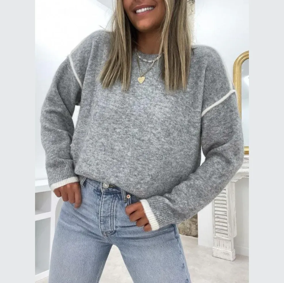 Elegant Kyllikki Crew-Neck Sweater: A Timeless Design