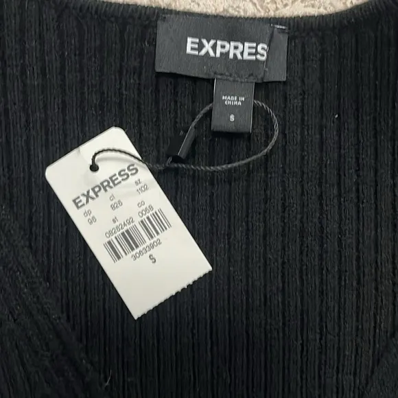 EXPRESS V-Neck Puff Sleeve Sweater Size Small Black Ribbed Long Sleeve NEW