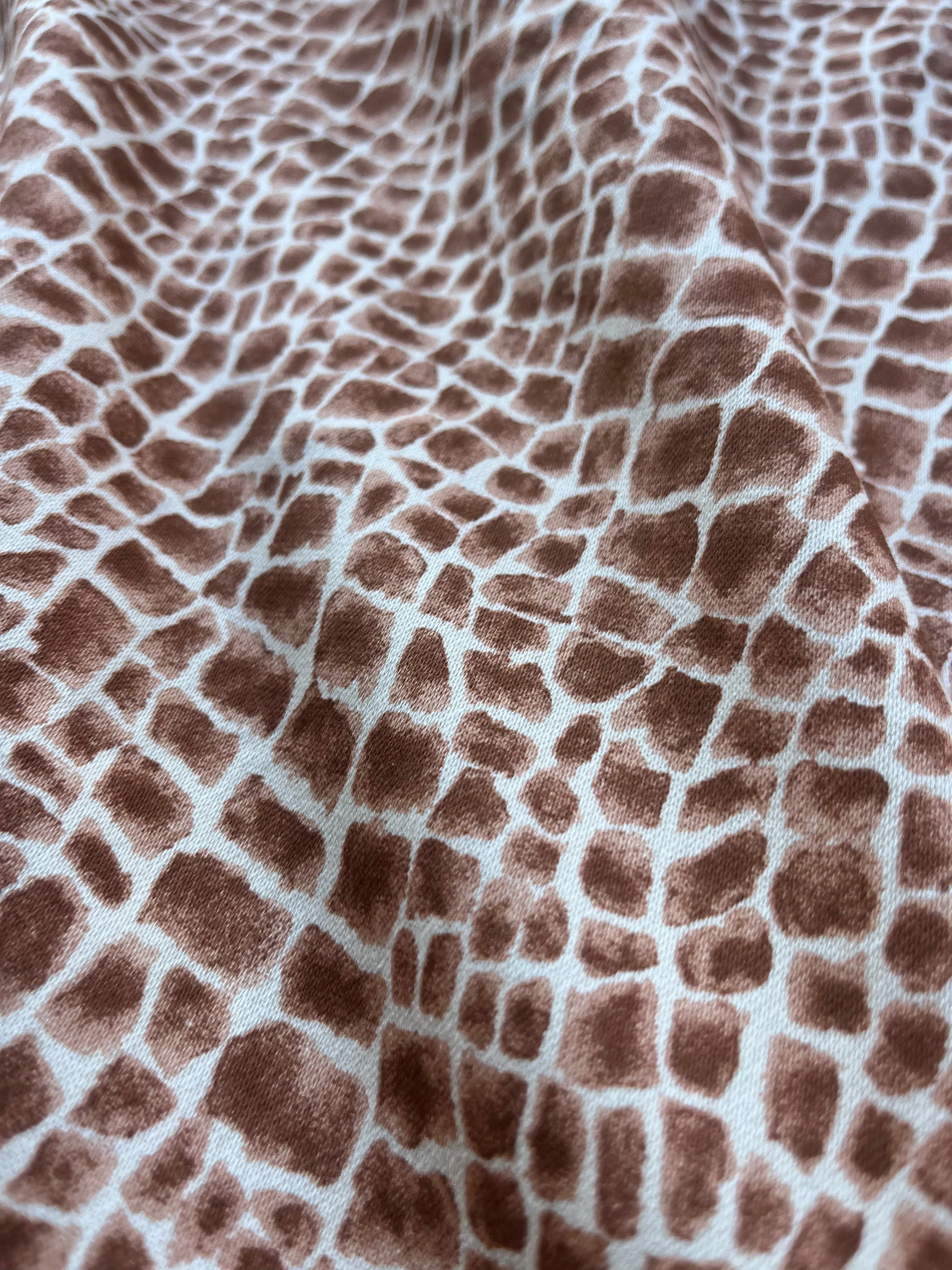 Fatima 011 cotton twill stretch with brown crocodile print