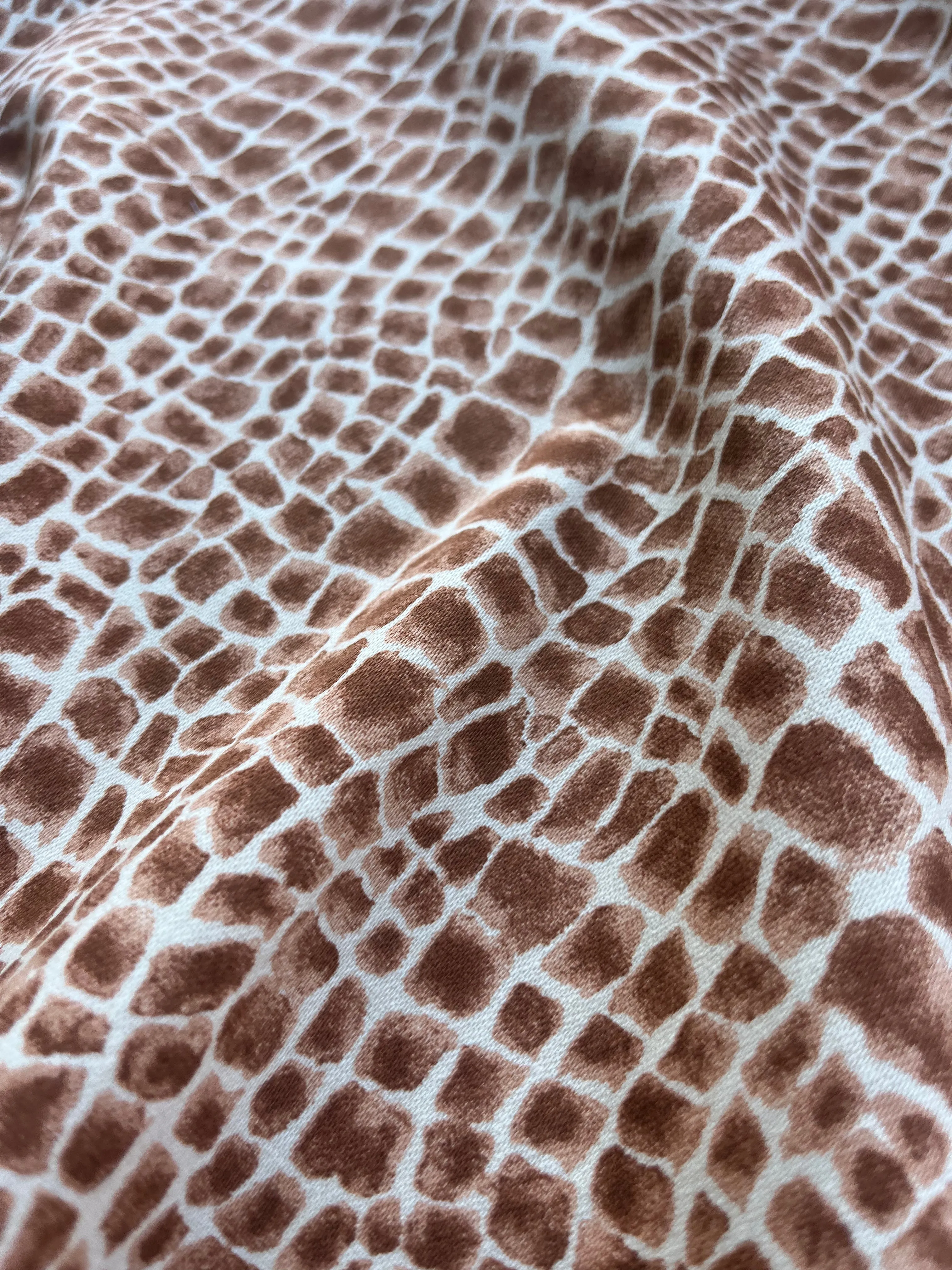 Fatima 011 cotton twill stretch with brown crocodile print
