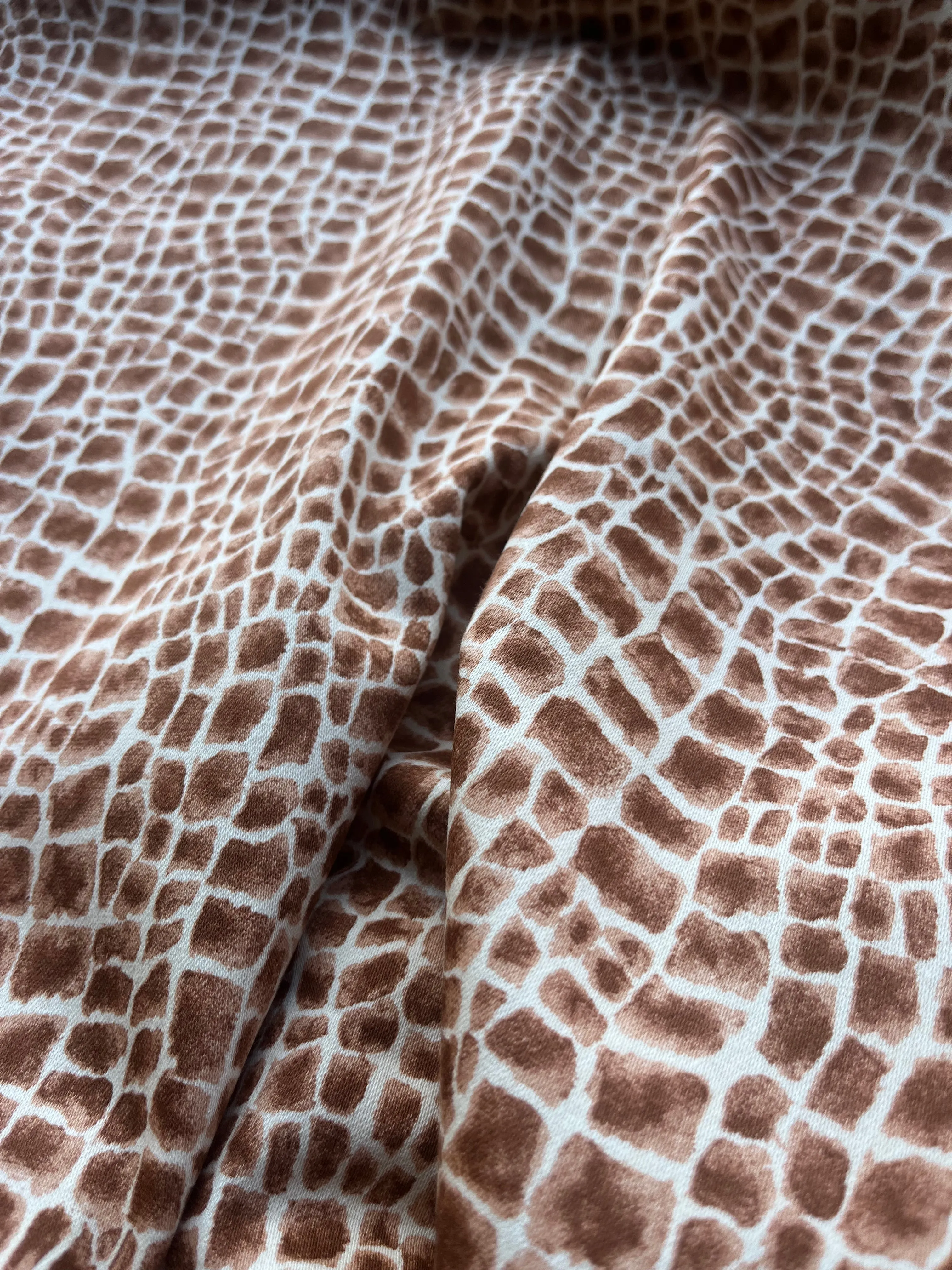 Fatima 011 cotton twill stretch with brown crocodile print