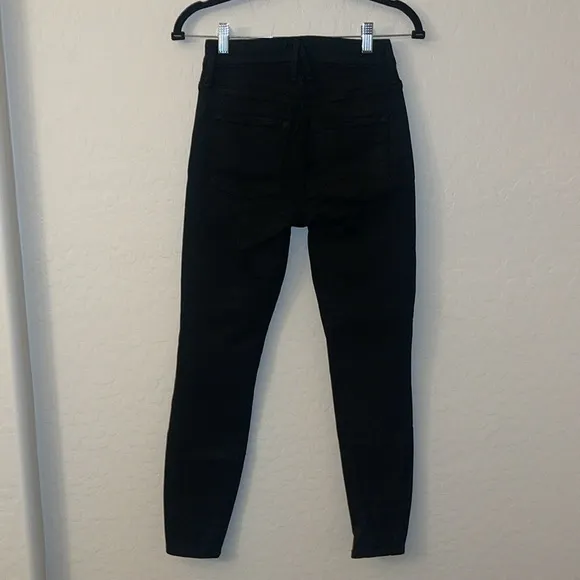 GOOD AMERICAN GOOD LEGS COATED SKINNY BLACK JEANS SIZE 25 in Black