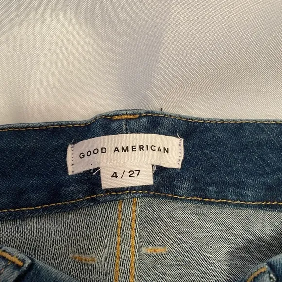 Good American Good Waist Crop Distressed Denim Blue Jeans NWT Size 4