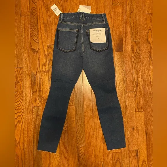 Good American Good Waist Crop Distressed Denim Blue Jeans NWT Size 4