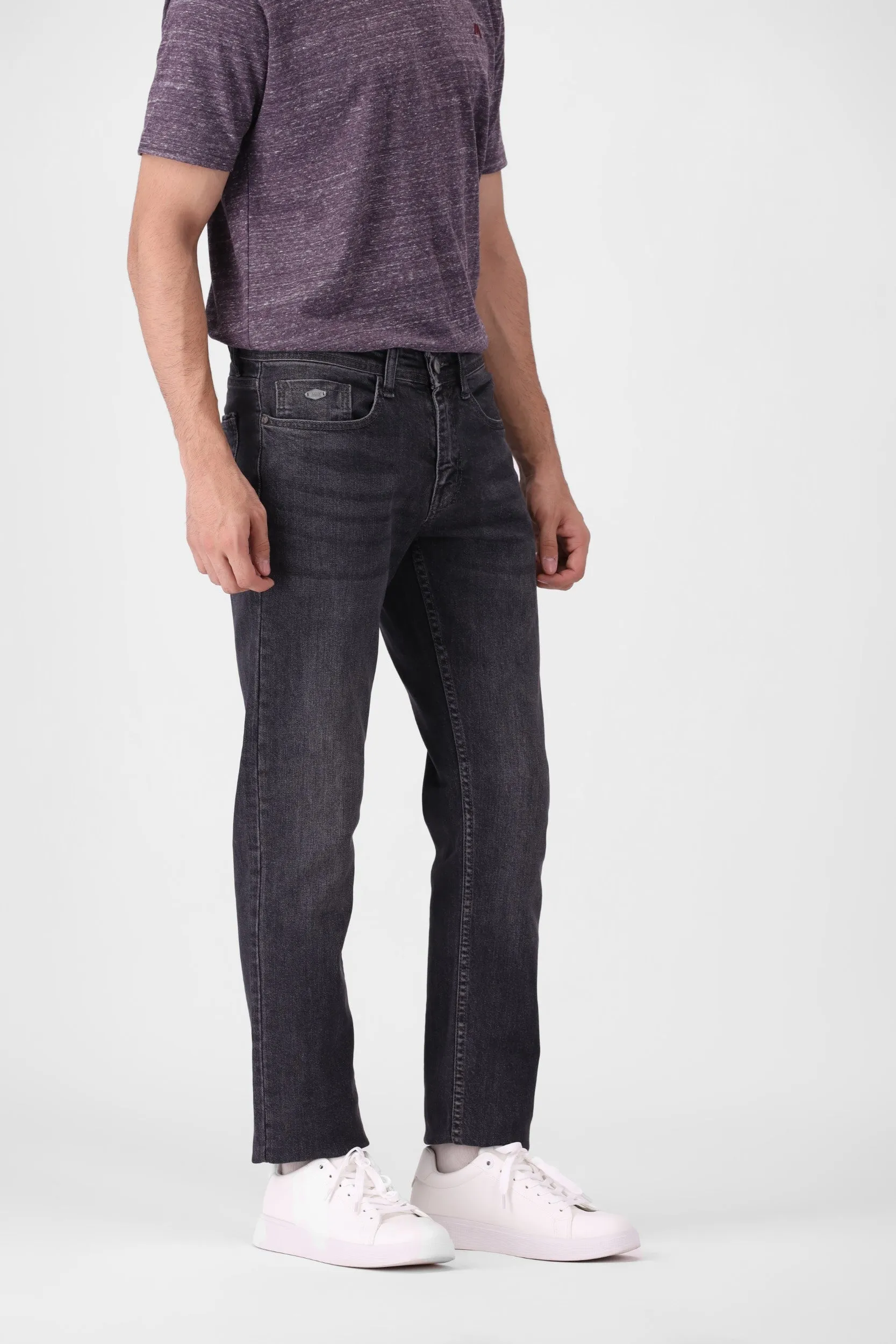 GREY STRAIGHT FIT JEANS