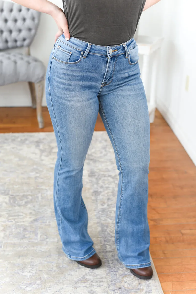 Janie Mid-Rise Flare Risen Jeans