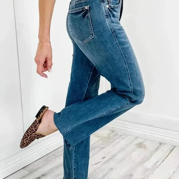 Judy Blue MidRise Tummy Control Jeans Straight Leg Denim mid rise 16 Plus size