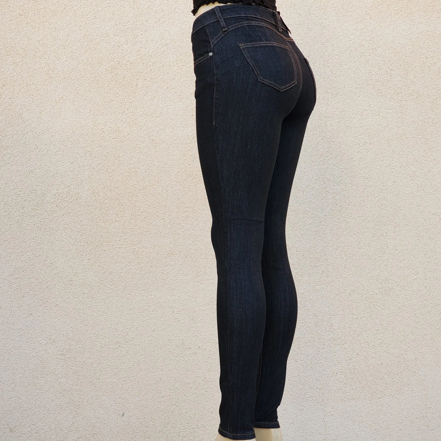 Kalya Jeans Size 9