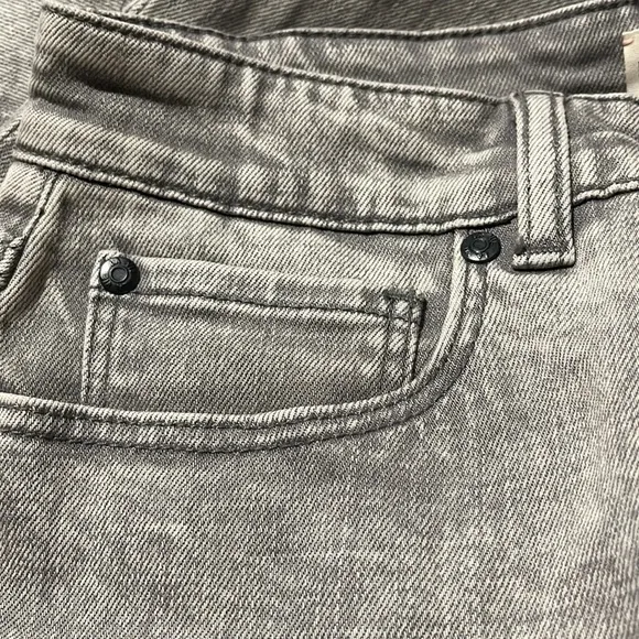 LA VIE REBECCA TAYLOR Ines Acid Ink Wash Jeans size 26 Gary wash, stretch jeans.
