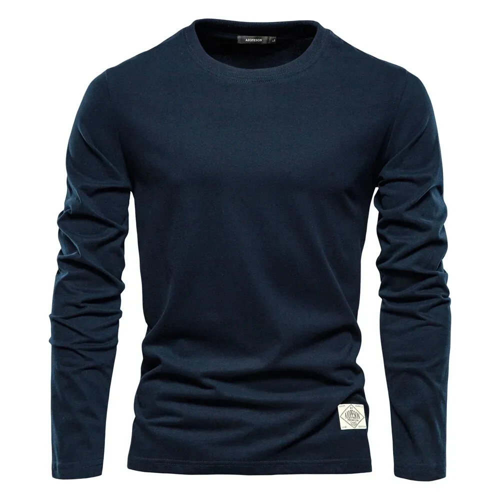 Levi's Classic Long-Sleeve Tee