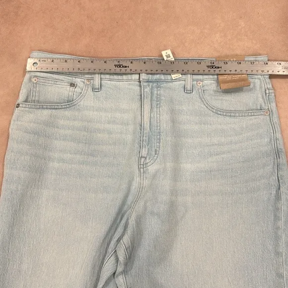 Madewell The '90s Straight Jean • size 32 • NO649 • ward wash • NWT