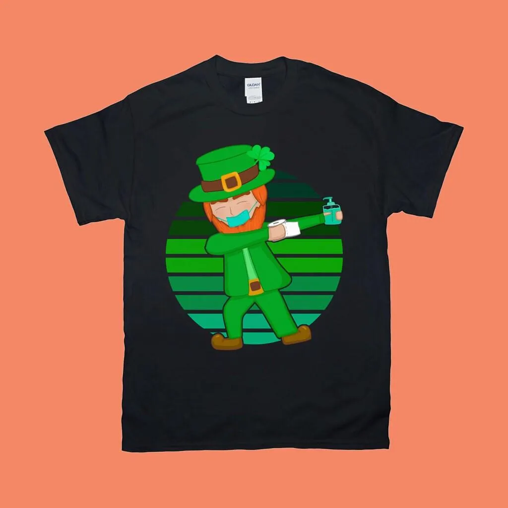 Masked Dabbing Leprechaun St. Patrick&#39;s Day Green Retro Sunset T-Shirts