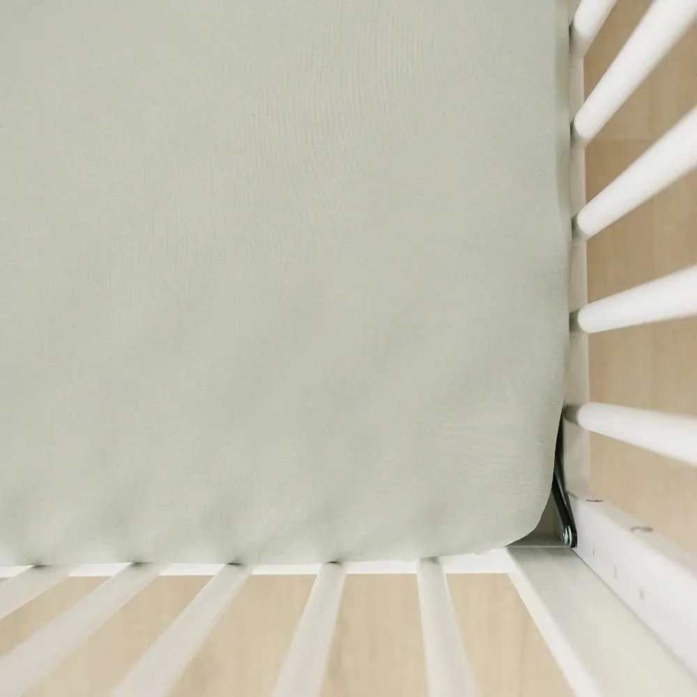 Mebie Baby Stretch Crib Sheet