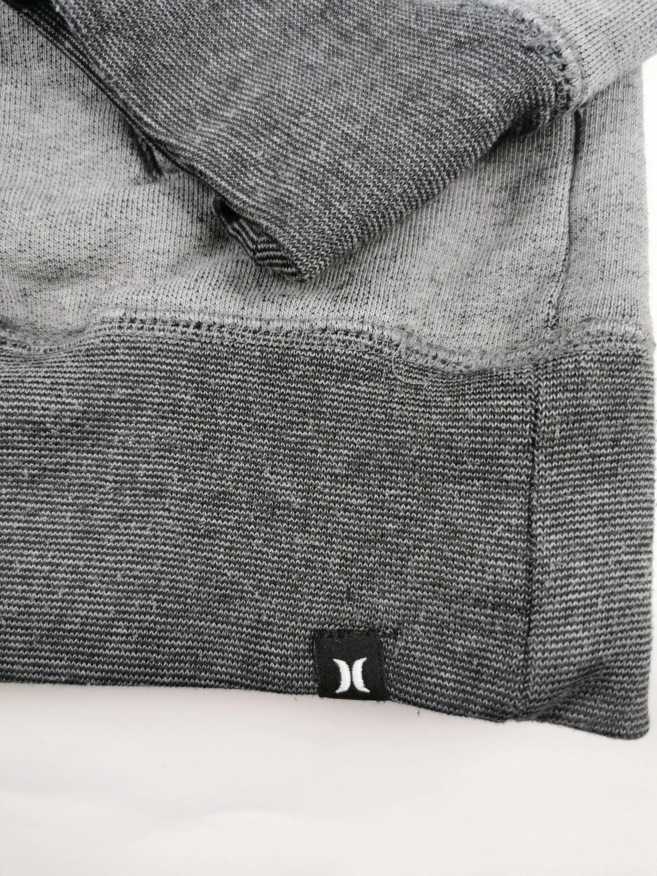 MENS SIZE MEDIUM or TEEN BOYS SIZE (14/16 YEARS) - HURLEY, Heavyweight Pullover Hoodie EUC B6