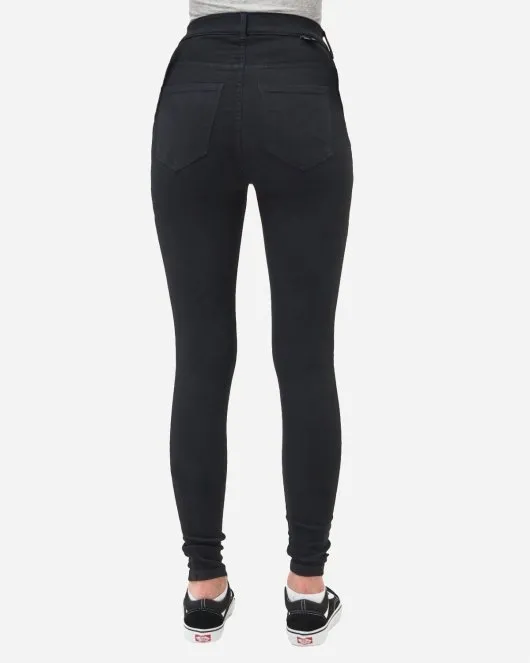 Moxy Black - Black