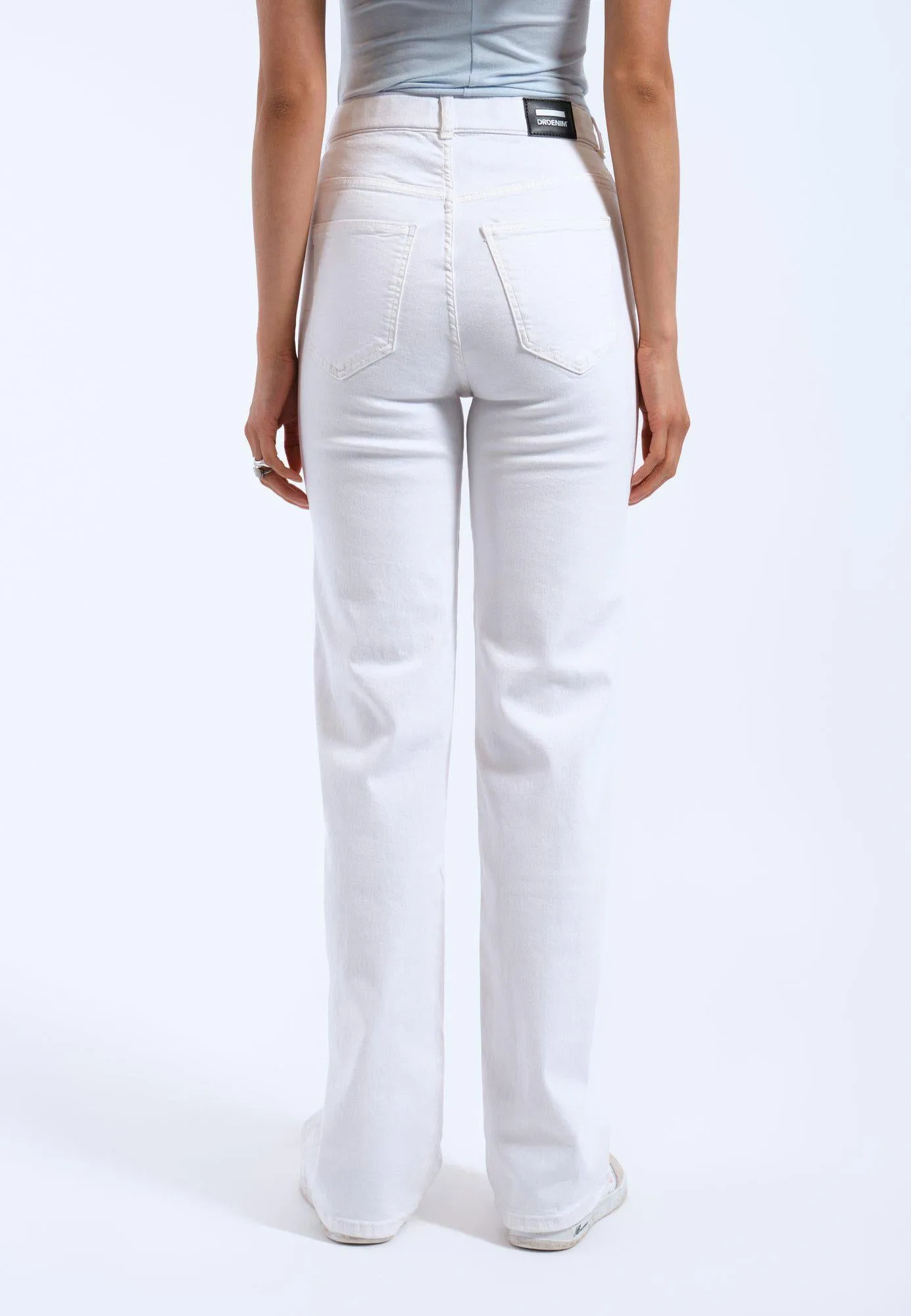 Moxy Straight - White