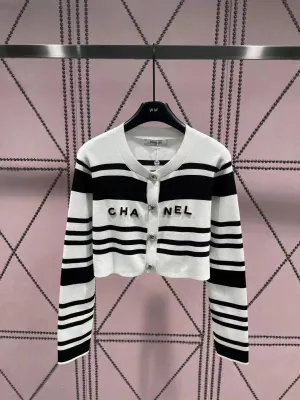 New Contrast Stripe Knit Cardigan