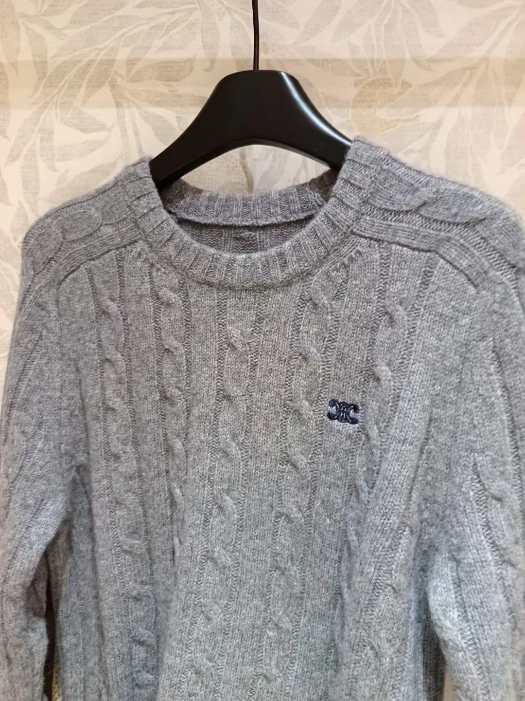 New contrast striped knitted long sleeve