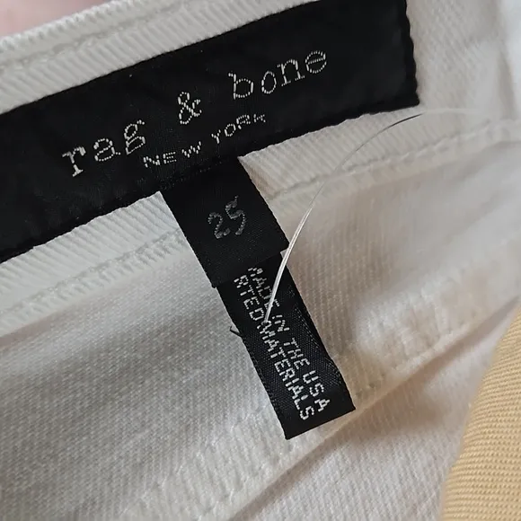 NWOT Rag &amp; Bone Cigarette Jeans Waterbury Buttons Sz 25 in White